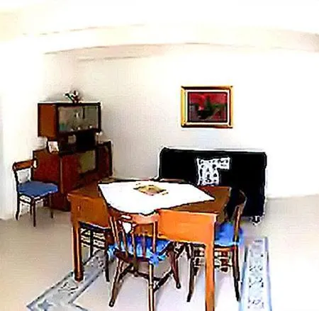 Casa Indino Apartman *
